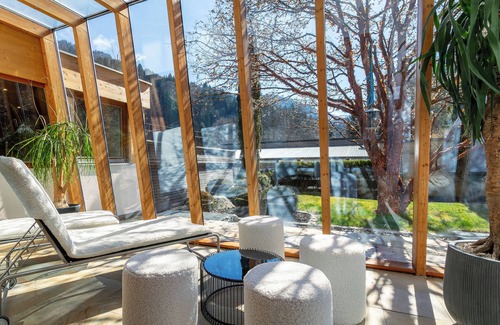 Hopfgarten im Brixental Chalet De Ski | Dream Chalet with Sauna, Pool, 200m to Ski Bus