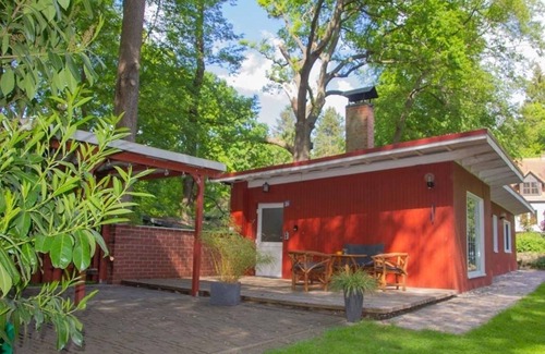 Guestrow Maison | Dream house on the Inselsee, with private lake access, jetty and bathing facilities