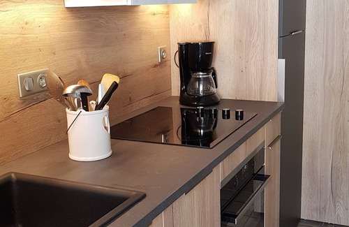 Brides-les-Bains Appartement | Emplacement de rêve pour cet appartement plein centre de brides les bains