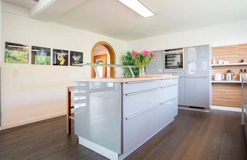 Ruettenscheid Appartement | Dream loft near Messe Essen/Düsseldorf with loggia and private elevator.