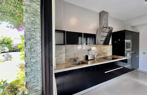 Maono Maison | Dream Serenity, Villa Stylish Host