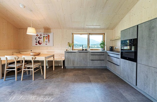 Scharnitz Appartement | Dream vacation apartment in the countryside for 4 guests, directly on the cross-country ski trail/forest