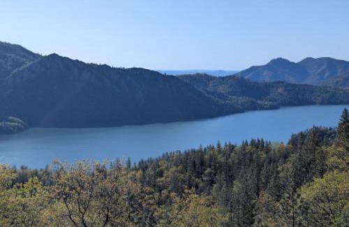Lakehead Maison | Dream View Lake House