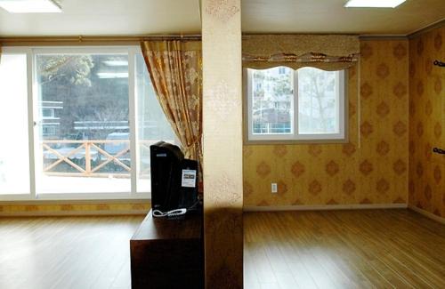 Chungju Maison | Dreamhill Pension