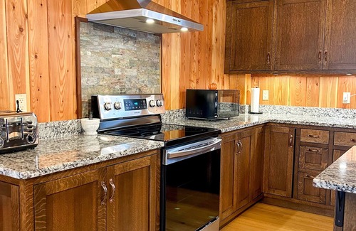Maryland Cabine | Dreams Park/All Star- Sunset Lodge at Old World Village