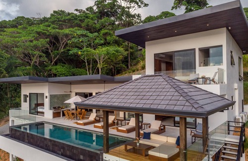 Dominicalito Villa | Villa de luxe de rêve avec vue sur la jungle et l'océan, avec piscine.