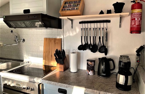 Bullay Appartement | ★Fantastic view of the Moselle | garden | BBQ | box spring bed | SKY & Netflix★