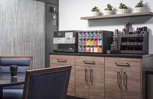 Midtown Appartement | Dreamy Murray Hill 2BR w/ Coffee Bar, Gym, Lounge & W/D, by Blueground