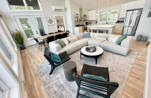 Port Mouton Maison | Dreamy Oceanfront Escape Hot tub & Sauna