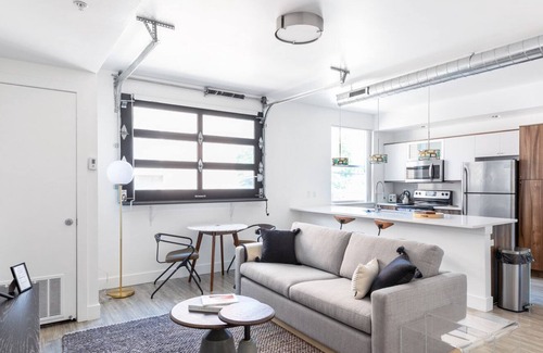 University Park Appartement | Dreamy University 2BR w/ W/D, near campus, dining, bars, by Blueground