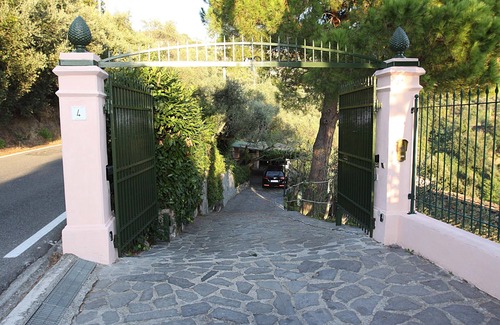 Lerici Villa | Villa de rêve avec piscine d'eau de mer et vue spectaculaire