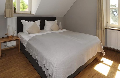 Klingenmuenster Maison | Dreibettzimmer Dusche/wc - Stiftsgut Keysermühle Ggmbh