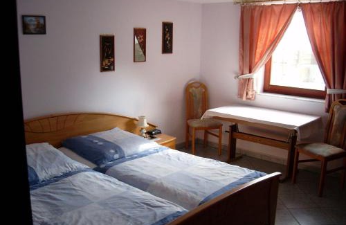 Obernaundorf Appartement | Dresden-Fewo-Huhle