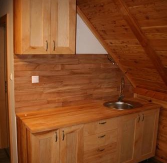 Radvan Appartement | drevená chatička nad Králikami