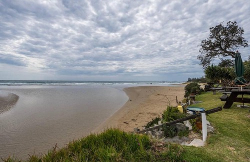 Brooms Head Maison | Driftaway - Absolute Beachfront - LJHooker Yamba