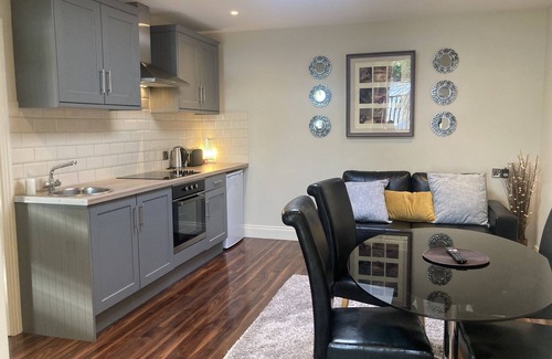Ardfert Appartement | Driftaway at Barrow Lodge on the shore of stunning Barrow Bay