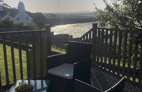 Ardfert Appartement | Driftaway at Barrow Lodge on the shore of stunning Barrow Bay