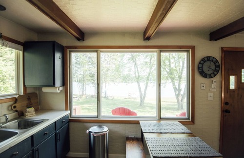 Whiteface Reservoir Cabine | Driftwood Dreams Escape | Island Lake Cabin