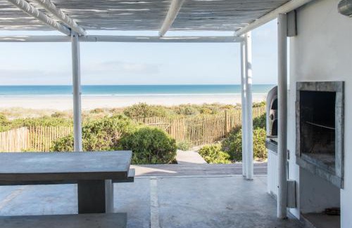 Paternoster Maison | Driftwood