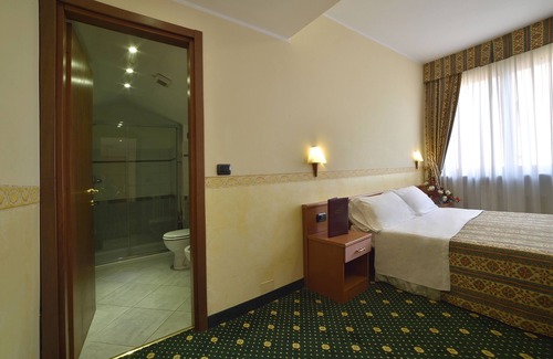 Druento Hôtel | Dropiluc