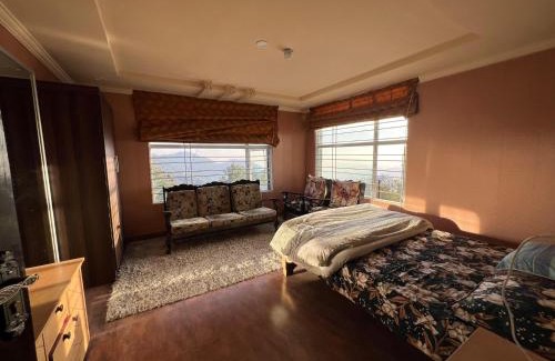 Dhirkot Appartement | Drowned in Clouds V2