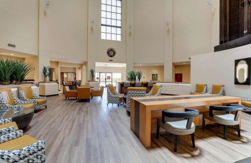 South Mountain Hôtel | Drury Inn & Suites Phoenix Airport