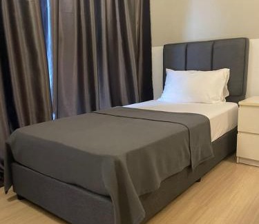 Sungai Buloh Appartement | Dsara Residence Sungai Buloh (Netflix, WiFi) near MRT Kg Selamat
