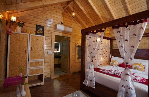 Kukatpalli Hôtel | DSR Wooden Cottages