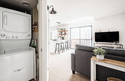 Greenwood Village Copropriété | DTC One Bed Condo, Pool, Gym, Comfort