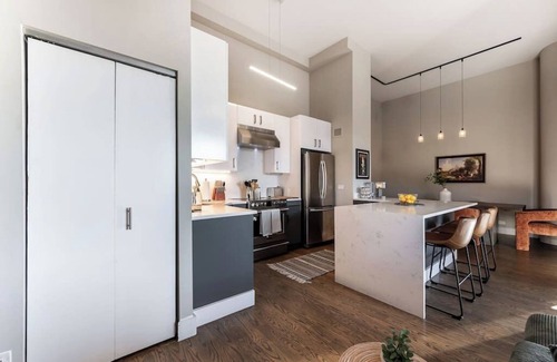 The Loop Copropriété | Dtown Penthouse 3bd/2.5ba - Best location & VIEWS +Parking, & Gym + Pool