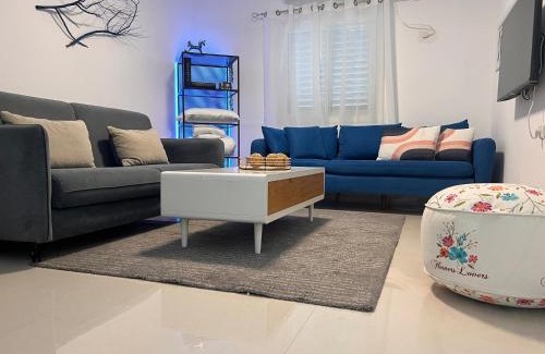 Neve Zohar Appartement | Duchess of the Dead Sea Crown Group Collection