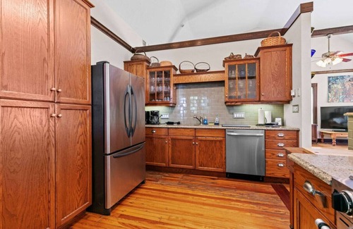 Duckpond Appartement | !!Duck Pond Charming 3bed 2 bath house!!