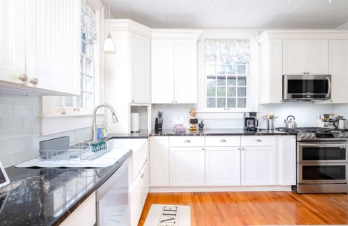 Duckpond Maison | Duck Pond Grand Downtown Pool Home: 5 BR