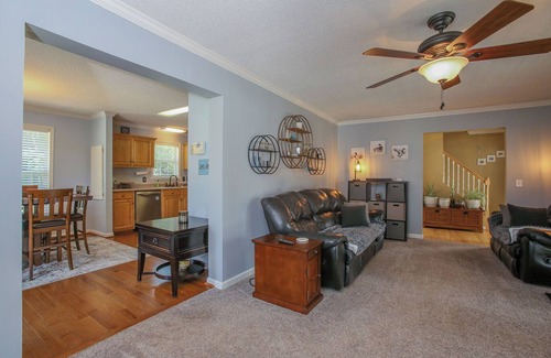 Winnsboro Maison | DuckedAway.Dreamy Lakefront Escape on Dutchman Creek!