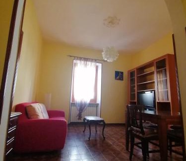 San Nicolo Maison | Due finestre sul cortile