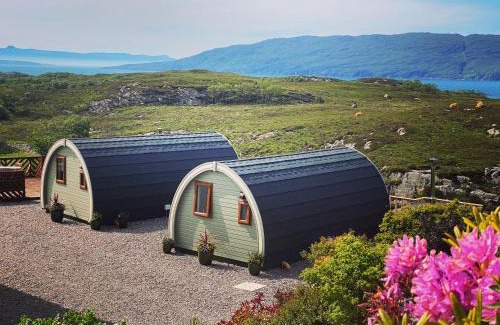 Duirinish Chalet De Ski | Duirinish Pods with Private Hot Tubs and Duirinish Bothy with No Hot Tub