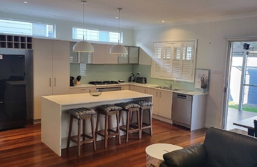 Stockton Maison | Dunbar Sands