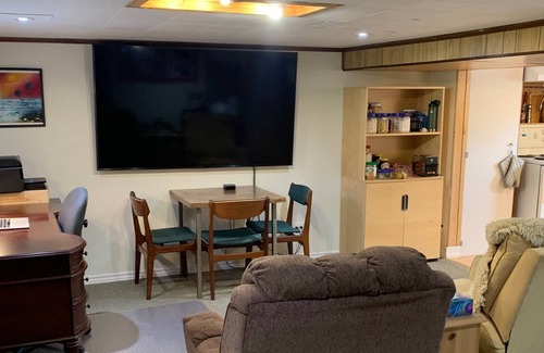 Dundas Appartement | Dundas Guest Suite for rent