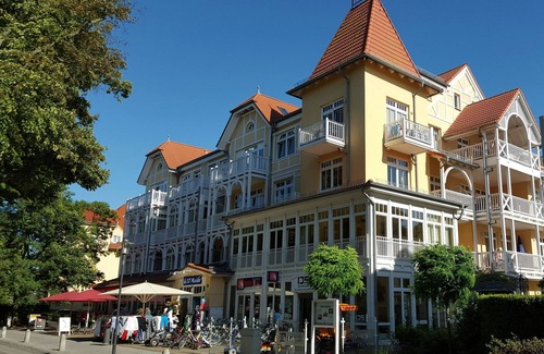 Ostseebad Kuhlungsborn Appartement | Dünenschloss - 2-04 avec W-LAN - Dünenschloss avec piscine et sauna dans Ostseeallee & # 4