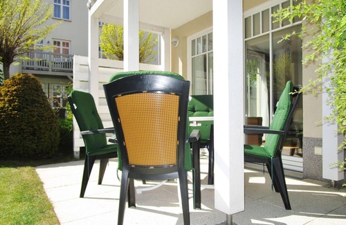 Ostseebad Kuhlungsborn Appartement | Dünenschloss H2 WE4: modern 3-room apartment close to the beach with large terrace