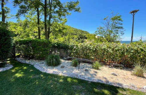 Rocky Point Maison | Dunes Upscale Beach House Near Vineyards, Farm Stands