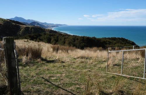 Clarence Maison | Dunluce Coastal Farmstay - Kaikoura Holiday Home