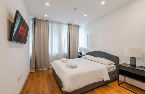 Carrobbio Appartement | Duomo Area Luxury Design & Netflix Mood