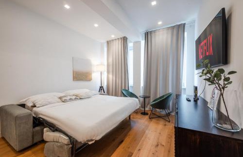 Carrobbio Appartement | Duomo Area Luxury Design & Netflix Mood