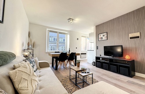 Han-sur-Lesse Appartement | Charmant Duplex à 2 min du parc animalier et Grottes , idéal pour les familles