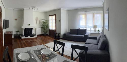 Mundaka Appartement | Duplex 122m2, 4 dormitorios, 2 baños completos, Wifi 1GB