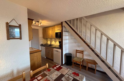Les Saisies Appartement | Duplex 3P, 6 pers, balcon, TV, lave-vaisselle, animaux tolérés