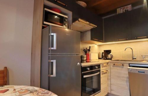 Areches Appartement | Duplex 4/5 pers., centre Arêches-Beaufort, piscine, proche commerces et pistes - FR-1-342-142