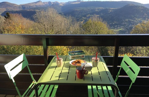 Murat-le-Quaire Appartement | Duplex 4/6 pers dans une ambiance chaleureuse avec vue imprenable sur le Sancy