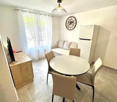 Brantome-en-Perigord Appartement | Duplex 4 personnes avec jardin